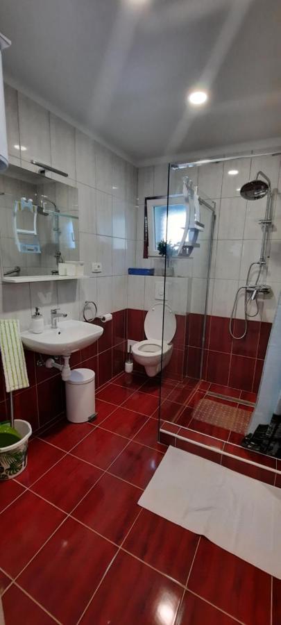 Suho Apartment Komiza